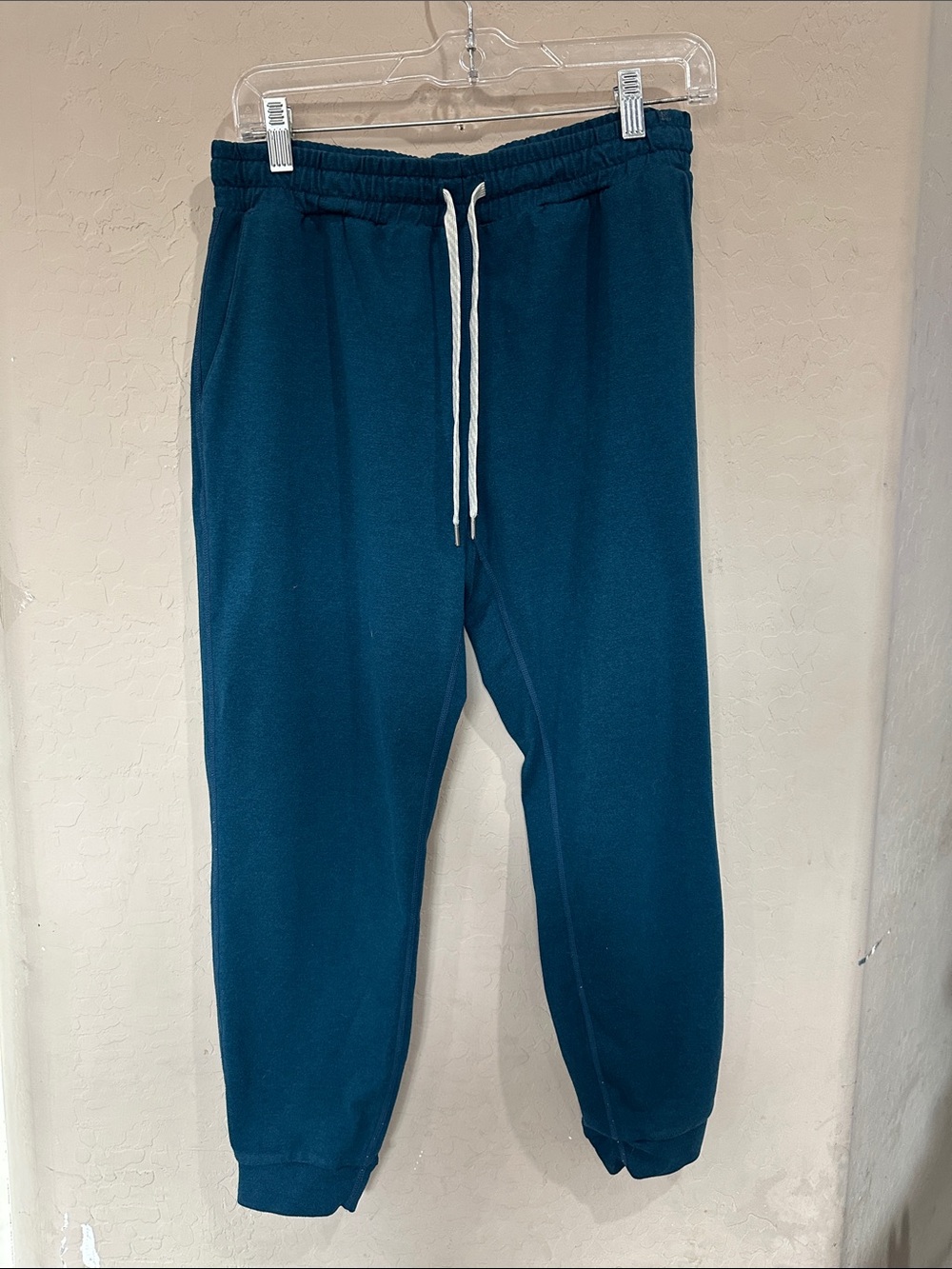 Vuori Deep Teal Drawstring Joggers